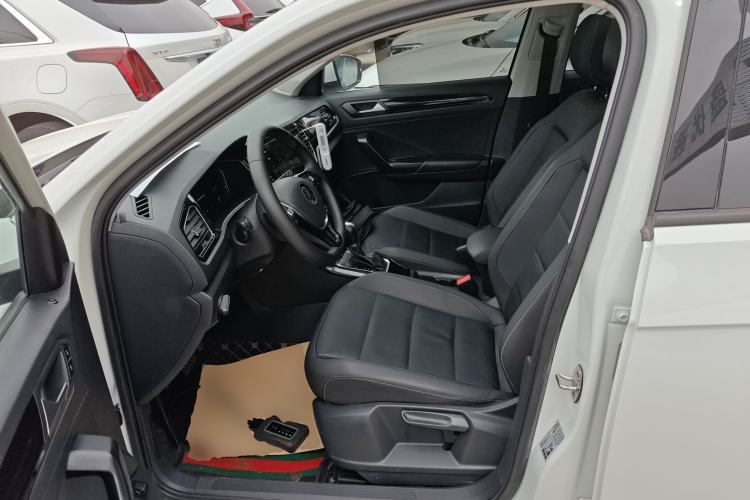 Used Volkswagen T-ROC 2021 280TSI DSG Two-Wheel Drive Comfort Connect Edition Driver Seat