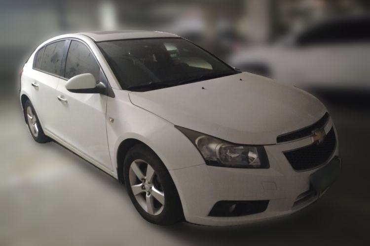 Used Chevrolet Cruze 2013 Hatchback 1.6L Manual Luxury Model
