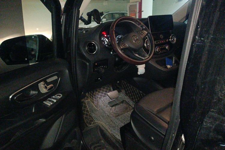 Used Mercedes-Benz Vito 2023 2.0T Business Version 7 Seats