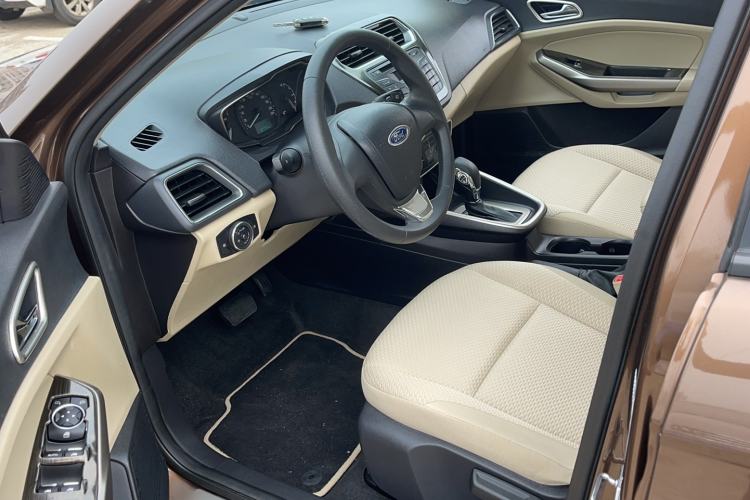 Used Ford Escort 2015 1.5L Automatic Comfort Edition
