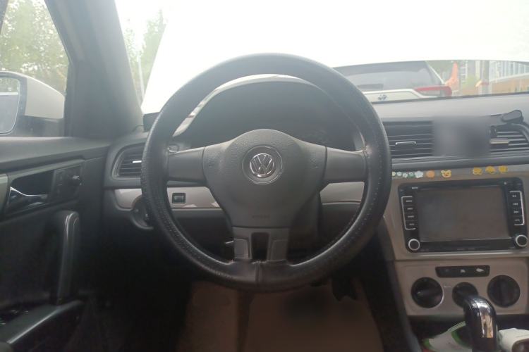 Used Volkswagen Lavida 2013 Revised Classic 1.6L Automatic Fashion Edition