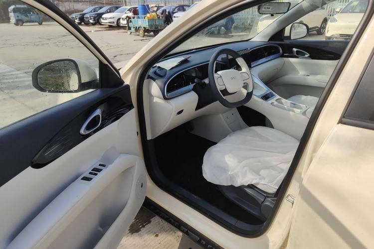 Used Geely Galaxy Geome 2025 410 km Free Version
