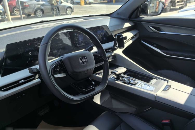 Used CHANGAN CS75 PLUS 2025 Model, 3rd Generation Champion Edition 1.5T Jinghang Version