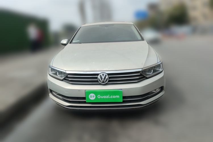 Used Volkswagen Magotan 2017 330TSI DSG Luxury Model
