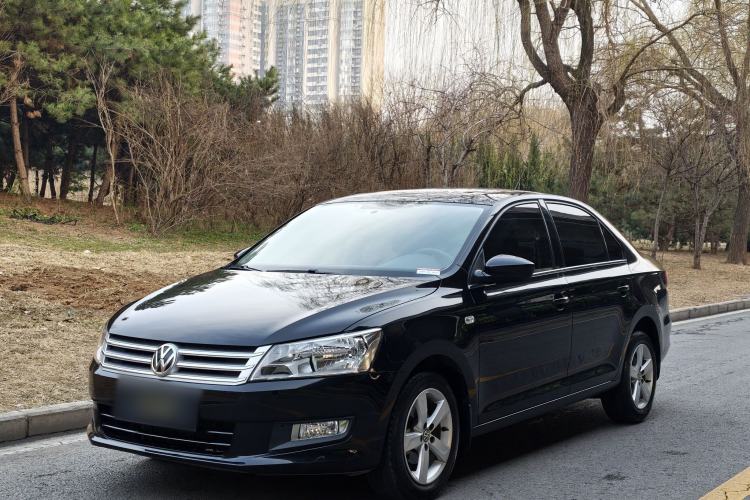 Used Volkswagen Santana 2015 1.6L Manual Comfort Edition