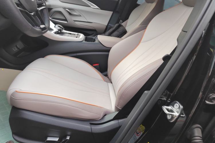 Used BYD Song Pro New Energy 2024 HONOR Edition DM-i 110KM Beyond Model Left Front Seat