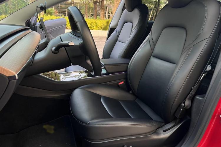 Used Tesla Model 3 2019 Long-Range Rear-Wheel-Drive Version