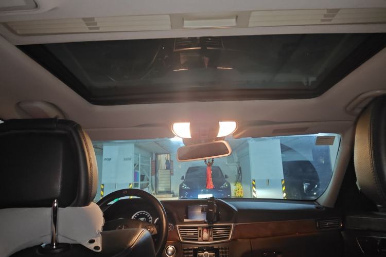 Used Mercedes-Benz E-Class 2011 E 300 L Elegant Model
