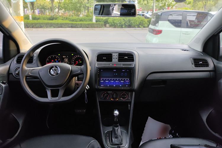 Used Volkswagen Polo 2016 1.4L Automatic Trendy Model Center Console