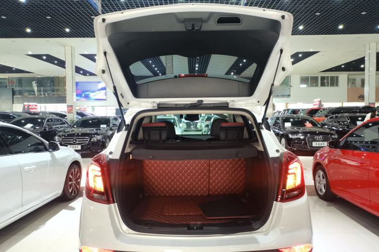 Used Buick Encore 2017 18T Automatic Two-Wheel Drive Urban Elite Model
