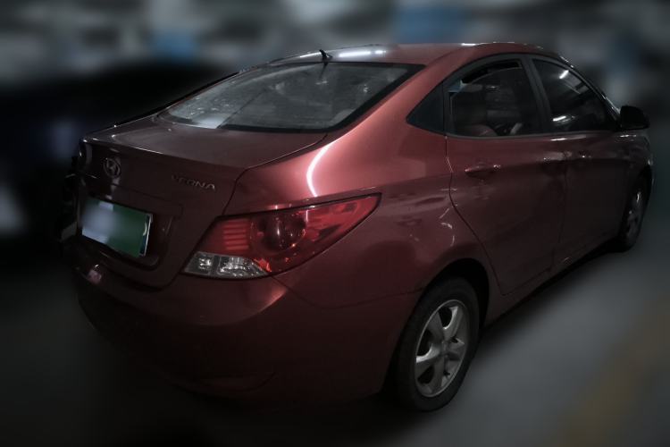 Used Hyundai Verna (older generation) 2010 Sedan 1.4L Automatic Fashionable GT Model Rear Right 45 Deg