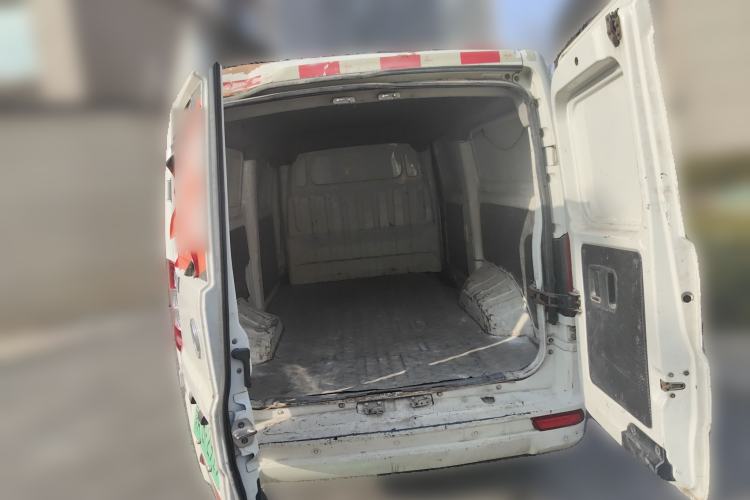 Used Dongfeng Yufeng EM26 2023 Standard Edition 41.472 kWh Henan Lithium Power Trunk