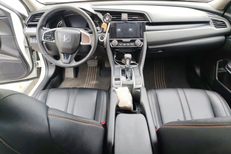 Used Honda Civic 2019 180TURBO CVT Shangdong Edition China VI Center Console