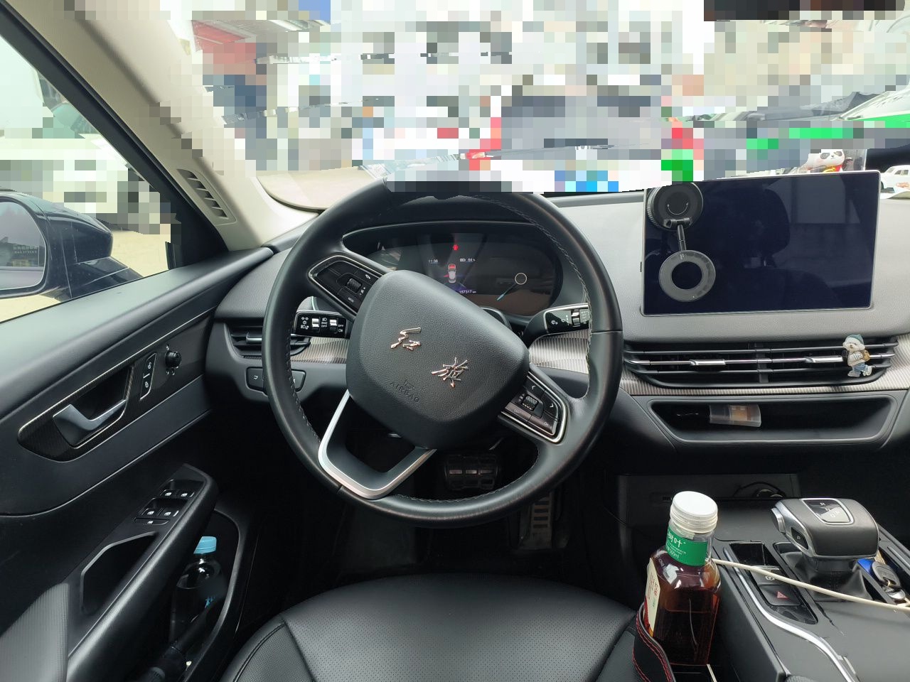 Hongqi E-QM5 2023 Base Travel Edition — снимка 10