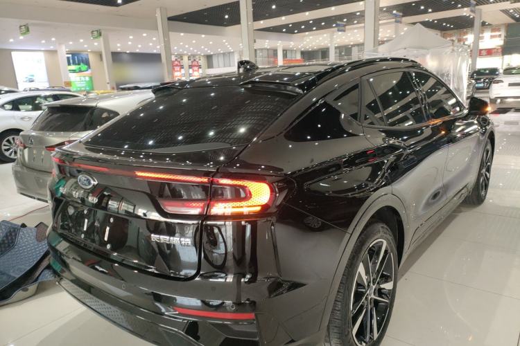 Used Ford EVOS 2022 Facelift EcoBoost 245 ST-Line
