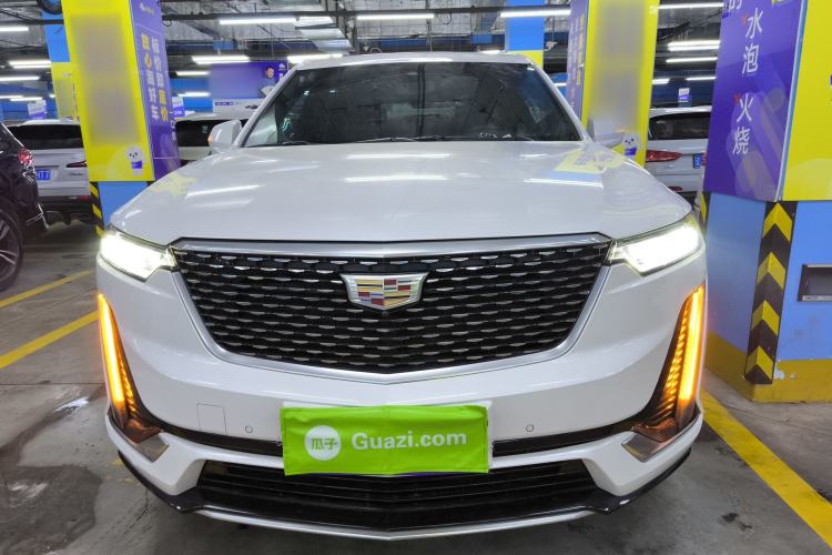 Used Cadillac XT6 2022 2.0T Six-Seater Two-Wheel-Drive Luxury Version
