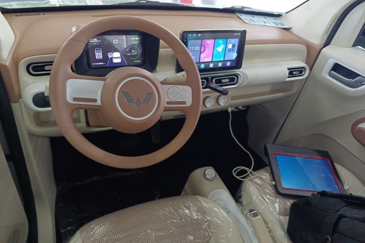 Used Wuling Hongguang MINIEV 2024 3rd Generation 215km Youth Edition