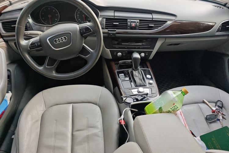 Used Audi A6L 2012 TFSI Comfort Model Center Console