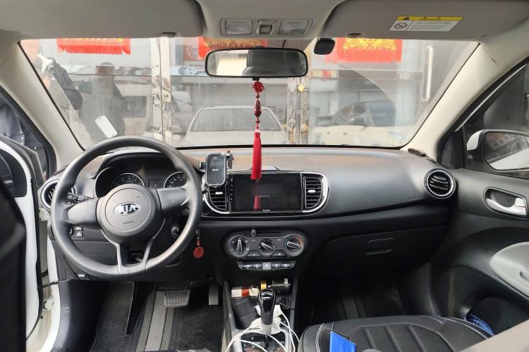 Used Kia Pegas 2020 1.4L Automatic Comfort Version with Sunroof Center Console