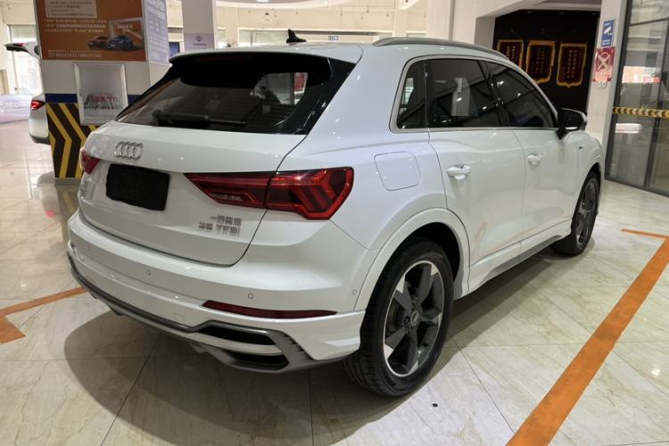 Used Audi Q3 2022 35 TFSI Fashion Dynamic Model