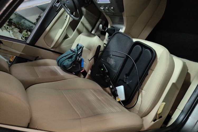 Used Ford Focus 2013 Sedan Classic 1.8L Manual Base Model