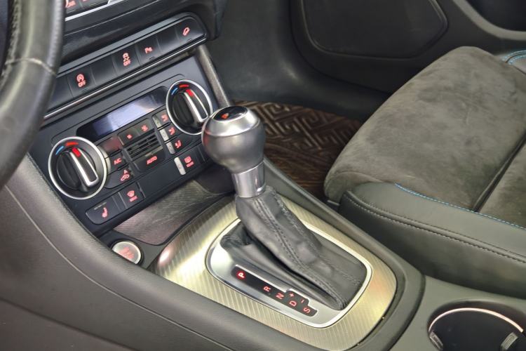 Used Audi Q3 2016 40 TFSI quattro all-wheel-drive sport model
