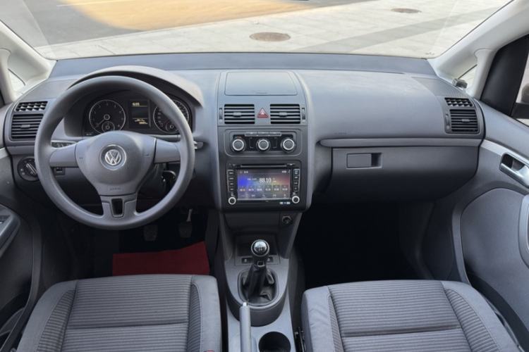 Used Volkswagen Touran 2015 1.4T Manual Fashion Edition 5-Seater
