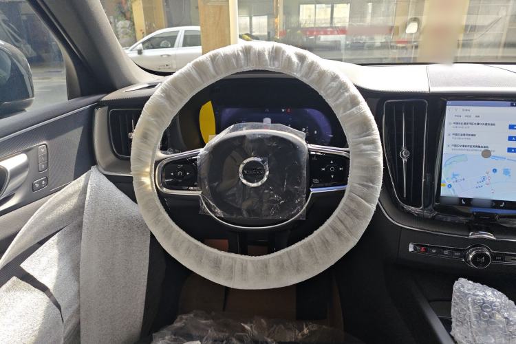 Used Volvo XC60 2025 B5 Four-Wheel Drive Smart & Advanced Midnight Black Edition