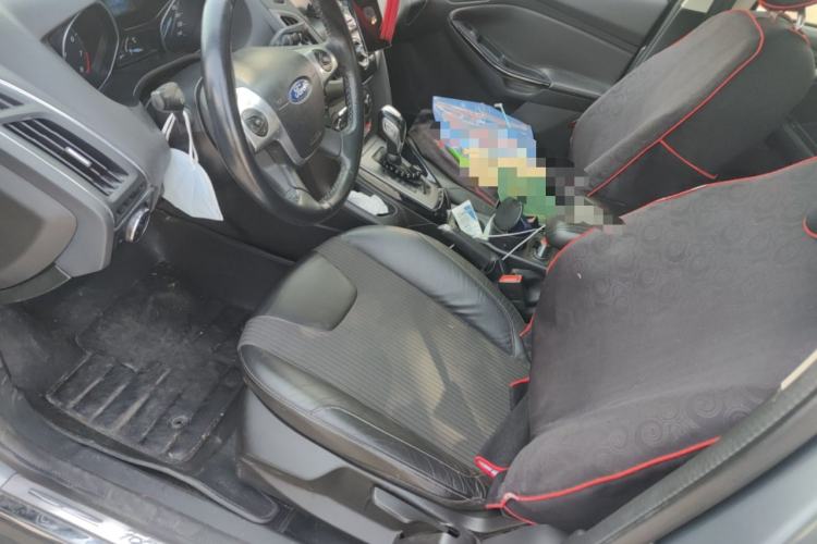 Used Ford Focus 2012 Sedan 1.6L Automatic Fashion Edition