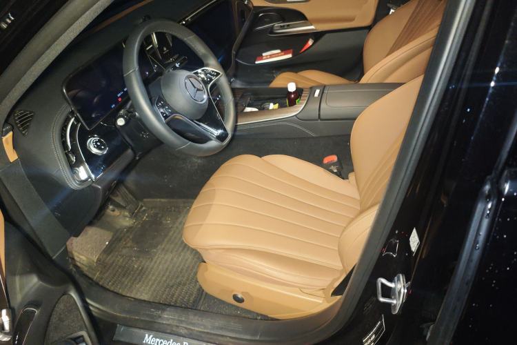 Used Mercedes-Benz E-Class New Energy 2024 E 350 e L Plug-in Hybrid Sedan
