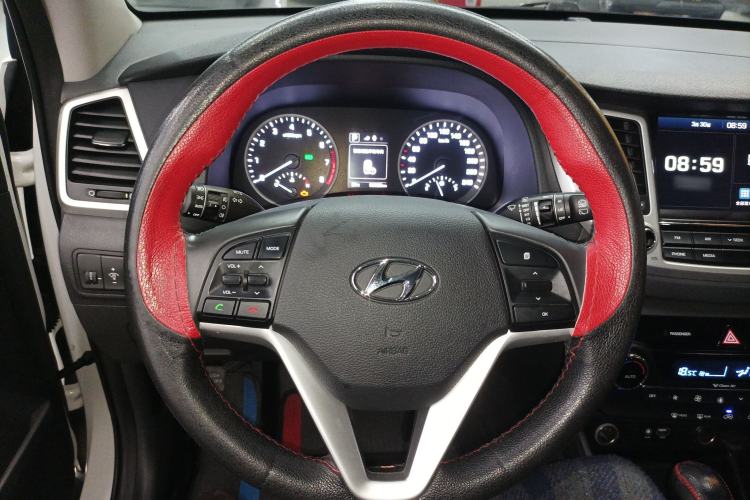 Used Hyundai Tucson 2015 1.6T Dual-Clutch Two-Wheel-Drive Smart Model
