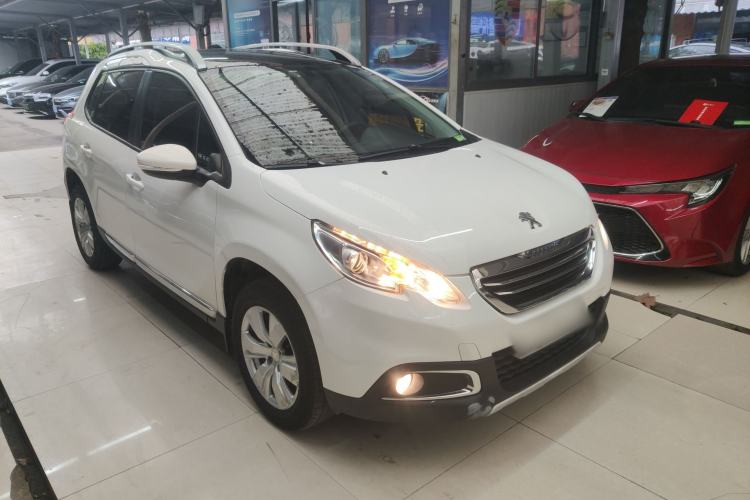 Used Peugeot 2008 2014 1.6L Automatic Fashion Edition Front Right 45 Deg