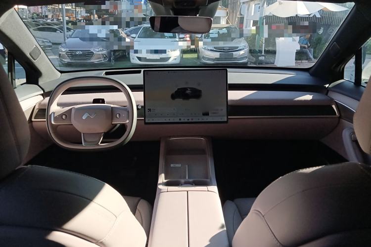 Used ONVO L60 2024 60 kWh Rear-Drive Version