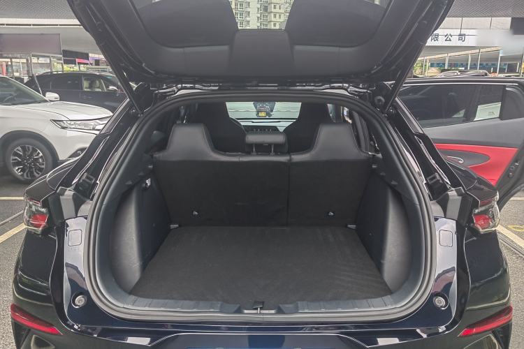 Used CHANGAN UNI-T 2020 1.5T Flagship Version Trunk