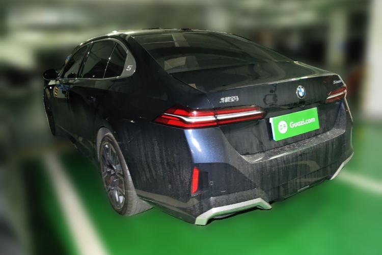 Used BMW 5 Series 2024 530Li Luxury Edition M Sport Package