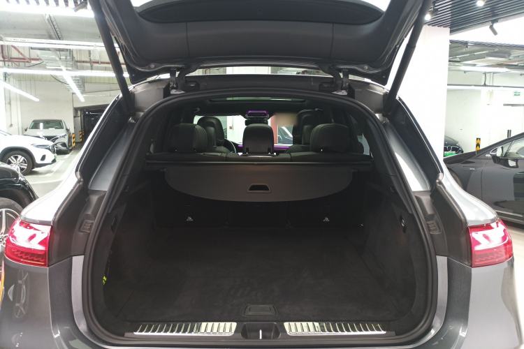 Used Mercedes-Benz EQS SUV 2023 450 4MATIC Pioneer Edition Trunk