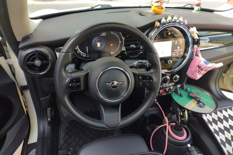 Used MINI 2022 1.5T COOPER Artist
