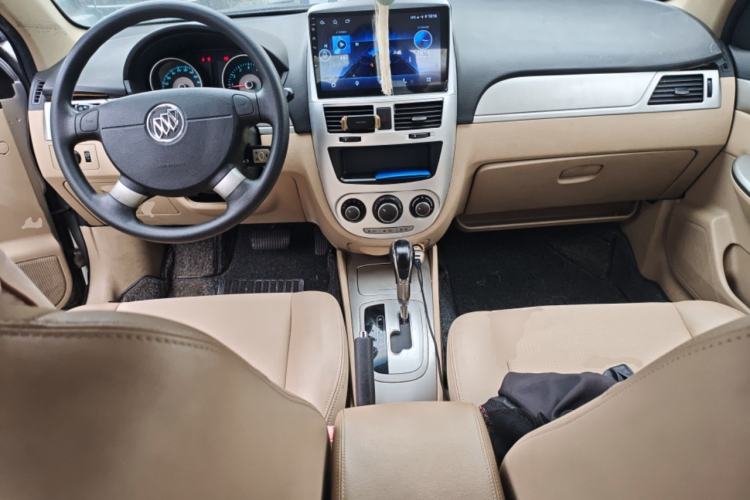 Used Buick Excelle 2013 1.5L Automatic Classic Model Center Console