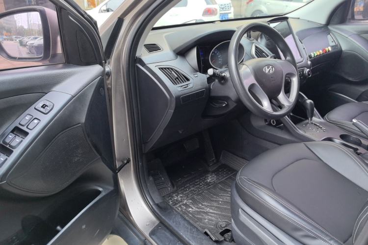 Used Hyundai ix35 2015 2.0L Automatic 2WD Comfort Edition China V Standard