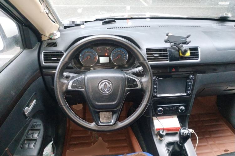 Used Dongfeng Fengon 370 2016 1.5L Manual Luxury 7-Seater
