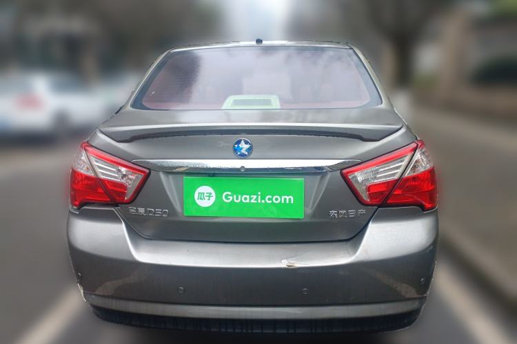 Used Venucia D50 2015 1.6L Automatic Fashion Edition