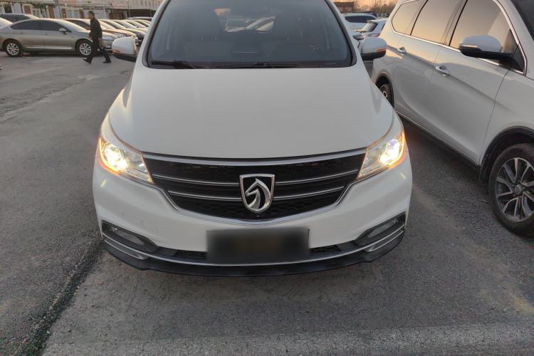 Used Baojun 730 2019 1.5T CVT Flagship Model 7 Seats China VI Emission Standard
