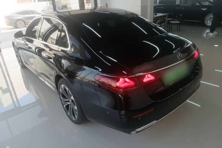 Used Mercedes-Benz E-Class New Energy 2024 E 350 e L Plug-in Hybrid Sedan Rear Left 45 Deg