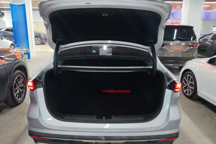 Used Geely Galaxy L6 2025 EM-i 140km Starship Edition
