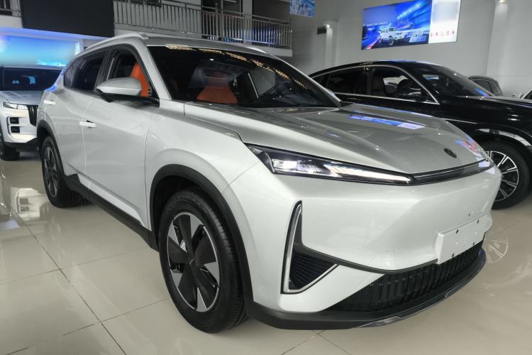 Used Dongfeng Aeolus L7 New Energy 2024 205 Pro Front Right 45 Deg