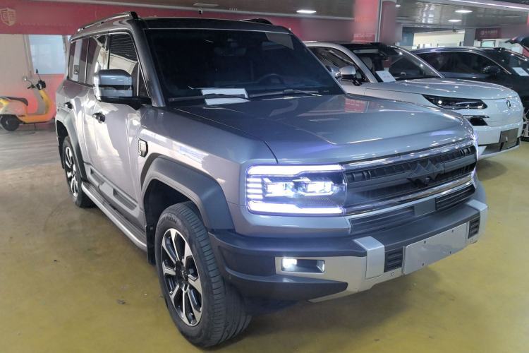 Used Formula Leopard Leopard 5 2023 Navigator Edition
