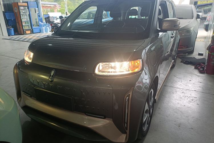 Used ORA White Cat 2022 Xiaoyue Mao Edition 360 km Luxury Model Lithium NMC Front