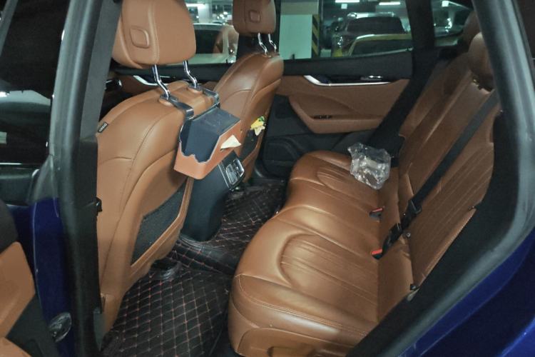 Used Maserati Levante 2016 3.0T Standard Edition Left Rear Seat