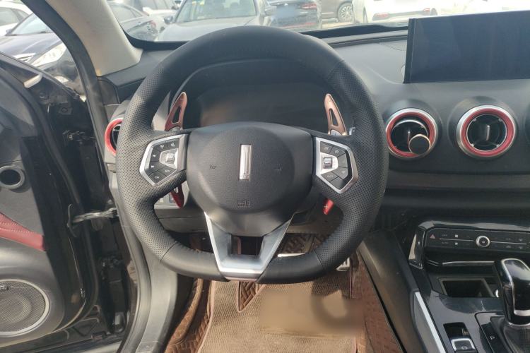 Used Wey VV7 2017 2.0T Flagship Model Interior 5