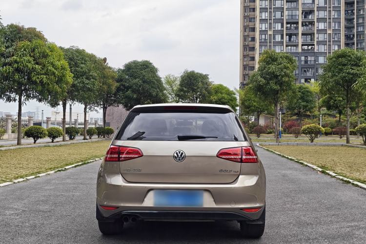 Used Volkswagen Golf 2015 1.4TSI Automatic Luxury Model Exterior 6